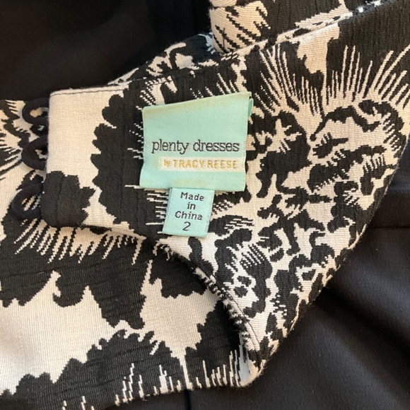 Tracy Reese, size 2, keyhole back, black and white dress. - Picture 6 of 6